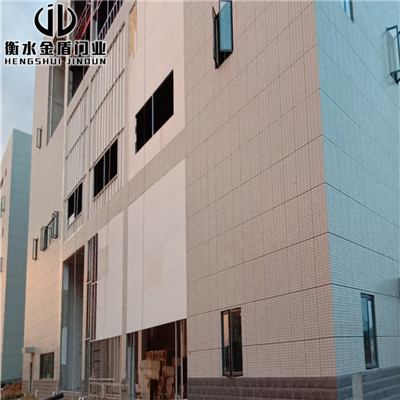 下冶镇泄爆墙施工