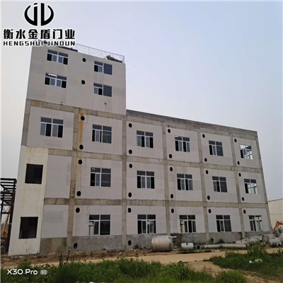 下冶镇泄爆墙施工